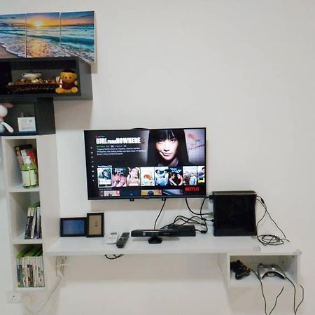 The Homestay 105 - Nearby Sky Mirror Jetty - Netflix & Game Console Kuala Selangor Exterior foto